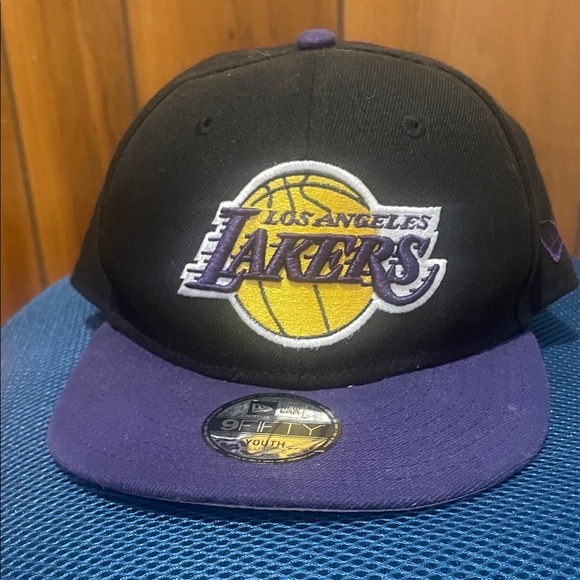 9fifty Black and Purple Snapback Cap - Picture 1 of 3